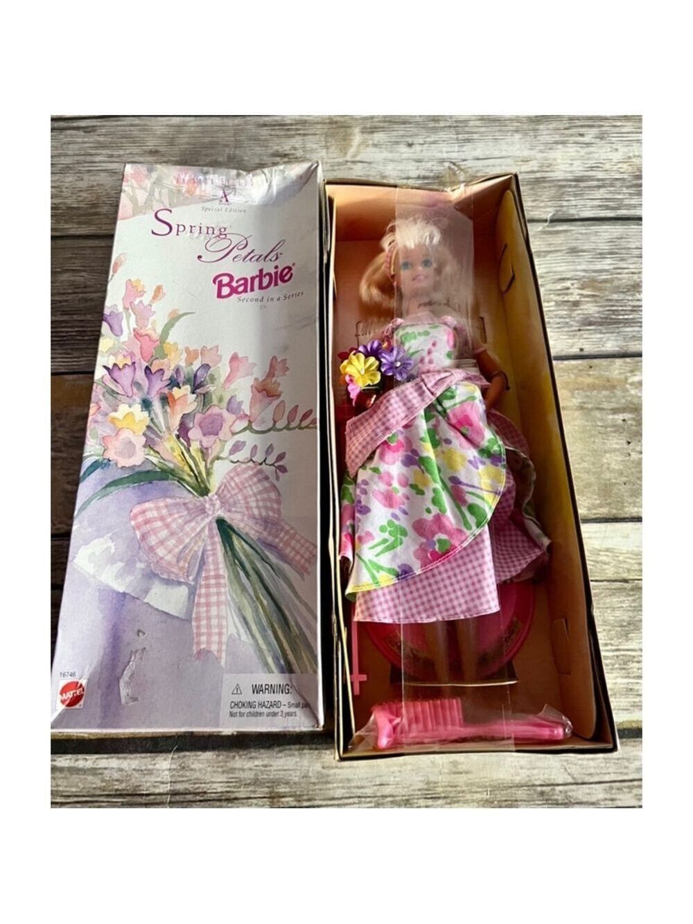 NEW SPRING PETALS BARBIE(1996)
